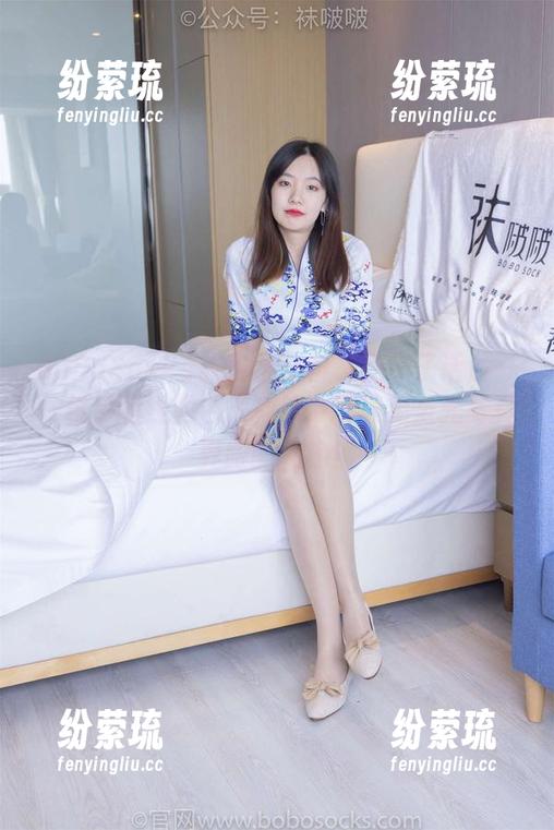 BoBoSocks袜啵啵-稚予 BoBoSocks袜啵啵 - 再来点袜子话题——稚予的浅黄色短棉袜,打破无圣光写真界限的先锋!