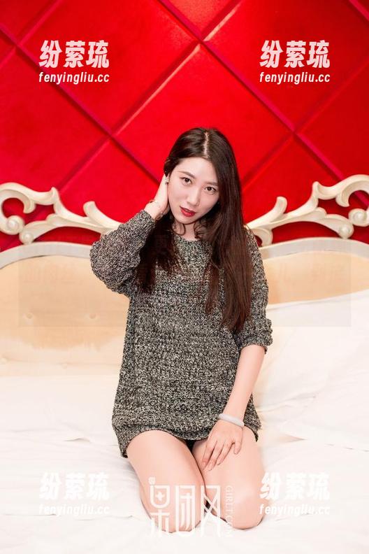 GIRLT果团网-王语纯 GIRLT果团网 - 更新了个大作——王语纯的肉丝,乍一看让我琢磨了一会儿,到底是什么风格。