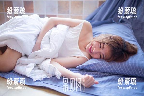 GIRLT果团网-龚玥菲 GIRLT果团网 - 龚玥菲职业装晒单:美图这东东竟然这么惊艳!