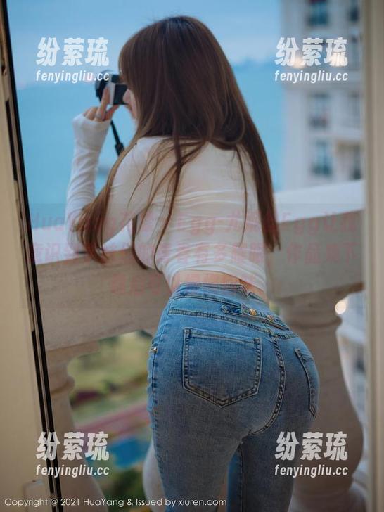 HuaYang花漾 - Egg-尤妮丝Egg让我意识到学妹们的青春有多耀眼，作品集下载后可以慢慢回味。