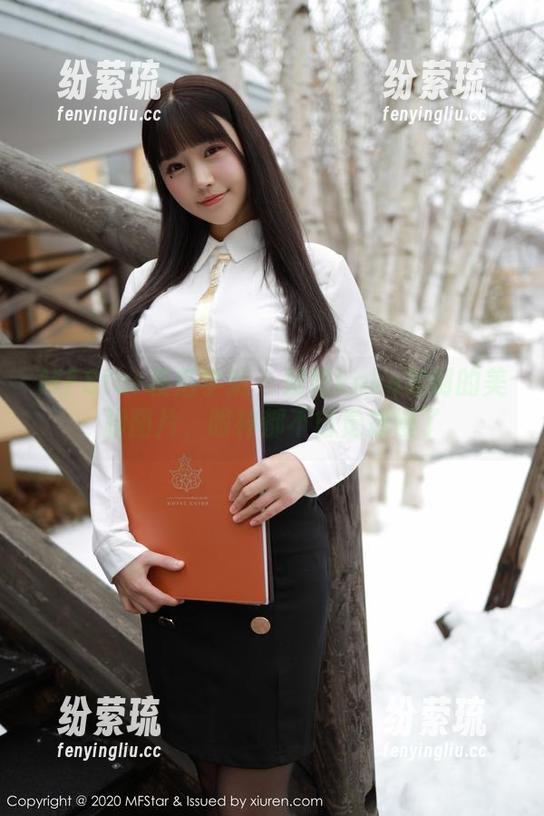MFStar模范学院 - 妞妞koko定制的美脚图片，眼神都不自觉放慢了