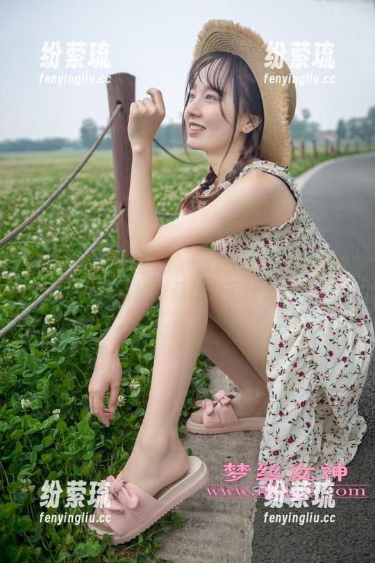 MSLASS梦丝女神-灵灵 MSLASS梦丝女神 - 就在这!灵灵在线,学后的作品乱入了什么?