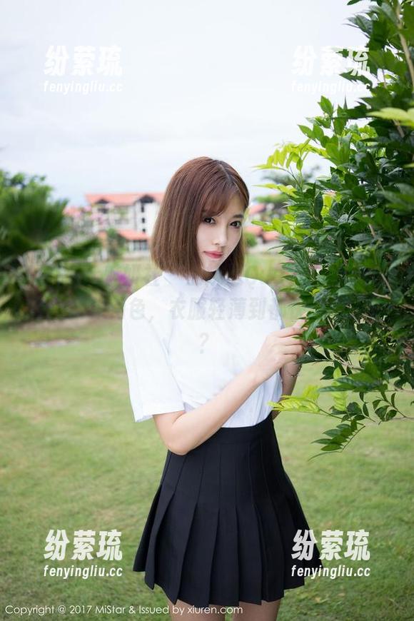 MiStar魅妍社-王婉悠Queen MiStar魅妍社 - 王婉悠Queen的私房图集:女仆角色,衣服轻薄到都快透明了吧?