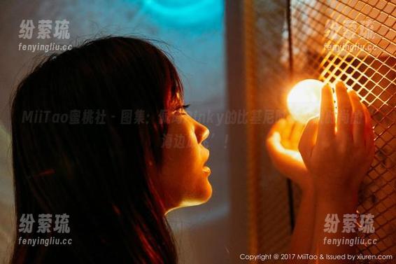 MiiTao蜜桃社 - 图集：佩琦Pinky的比基尼时刻，最时尚的‘海边放飞’！