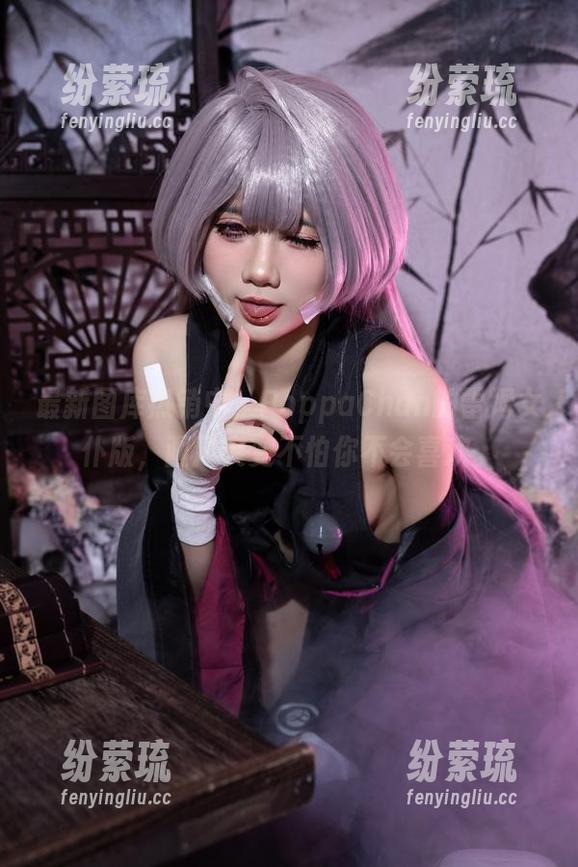 PoppaChan 最新图库热销中,PoppaChan的雷姆女仆版,画风突变不怕你不会喜欢。