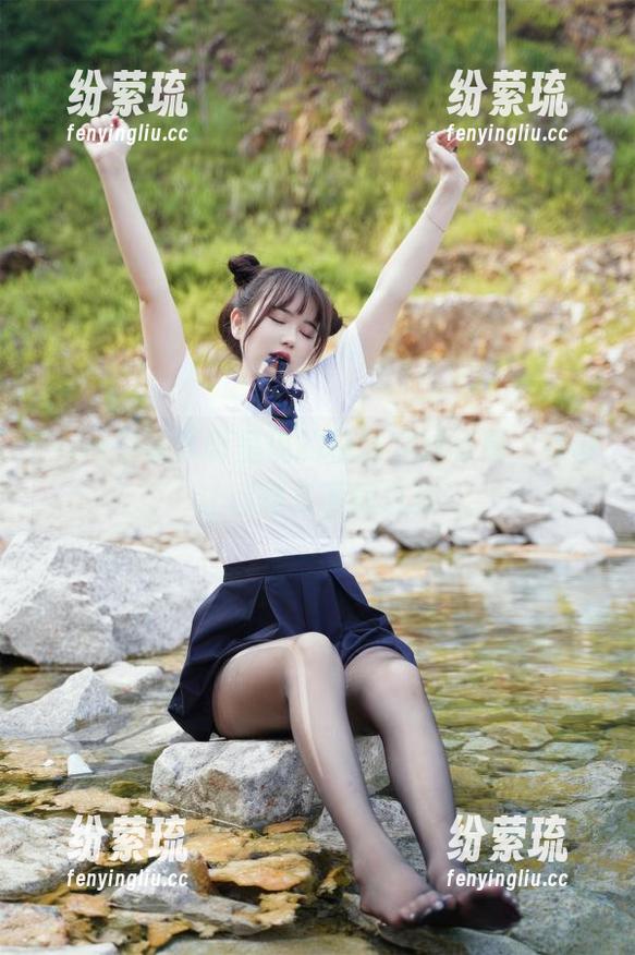 Tina很妖孽呀 Tina很妖孽呀呈现的校园学妹写真,保证让你想多下载几张