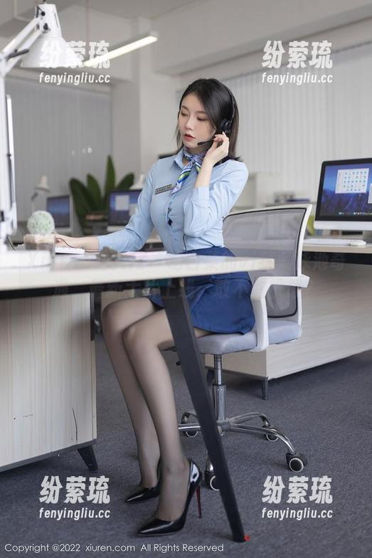 Xiuren秀人网-吃白菜的vi菜菜 Xiuren秀人网 - 吃白菜的vi菜菜泳池奇遇,最新大片上线,敢不敢挑战?