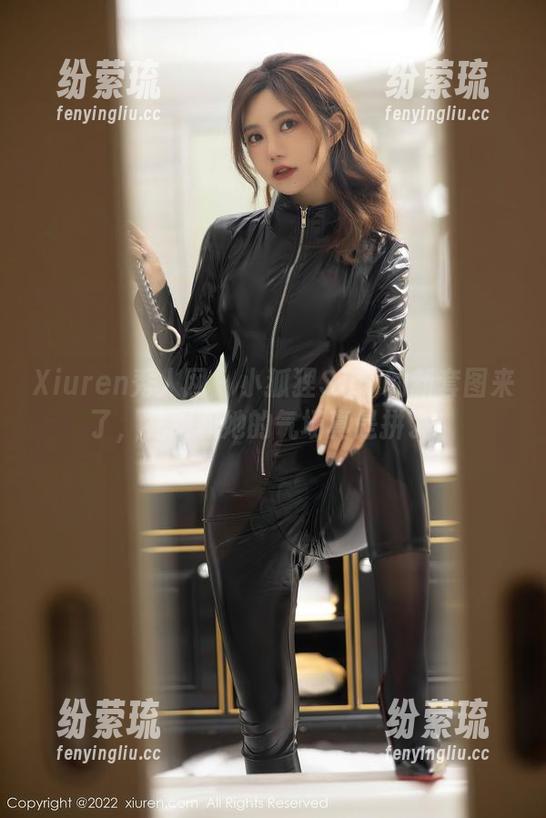 Xiuren秀人网 - 小狐狸Sica的新套图来了，礼服和她的气场真是拼了。