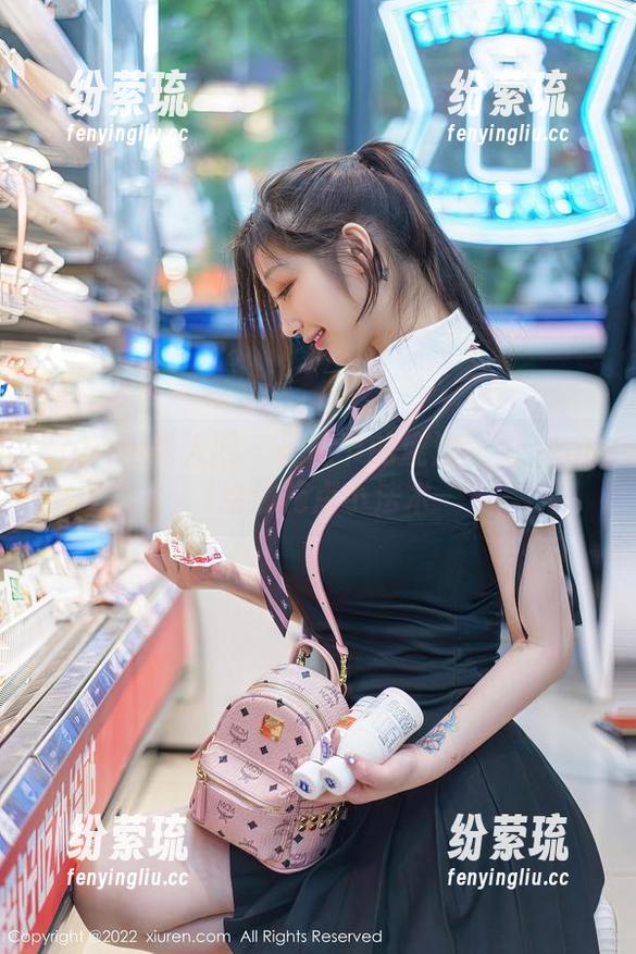 Xiuren秀人网 - 圣诞节的魔法：龙籹cool给你施点小法术