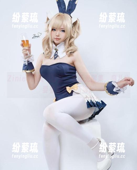 ZinieQ ZinieQ的天马行空?无圣光图集,鸟儿也要看警官穿马裤!