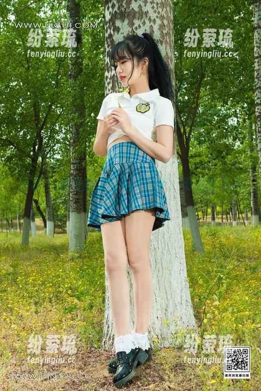 丽柜-晴晴 丽柜 - 晴晴的校园私房焦点:谁说书本不会动?