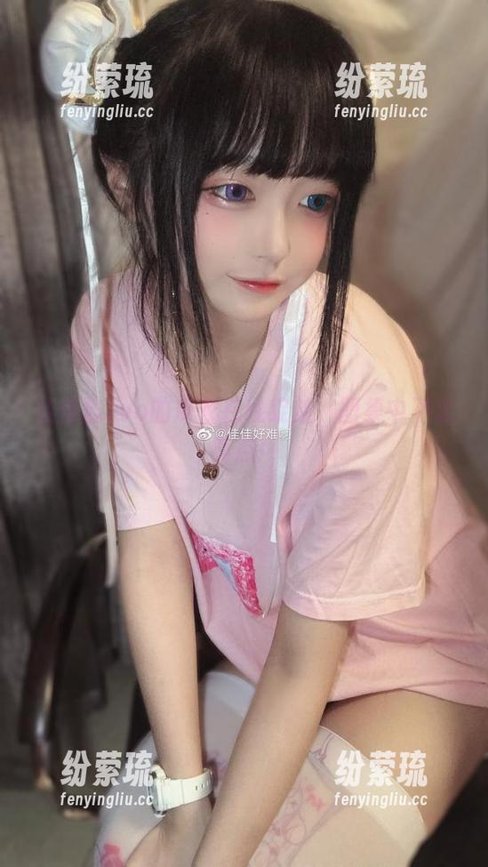 佳佳酱ovo的皮衣在线绽放，图集中不乏亮点！