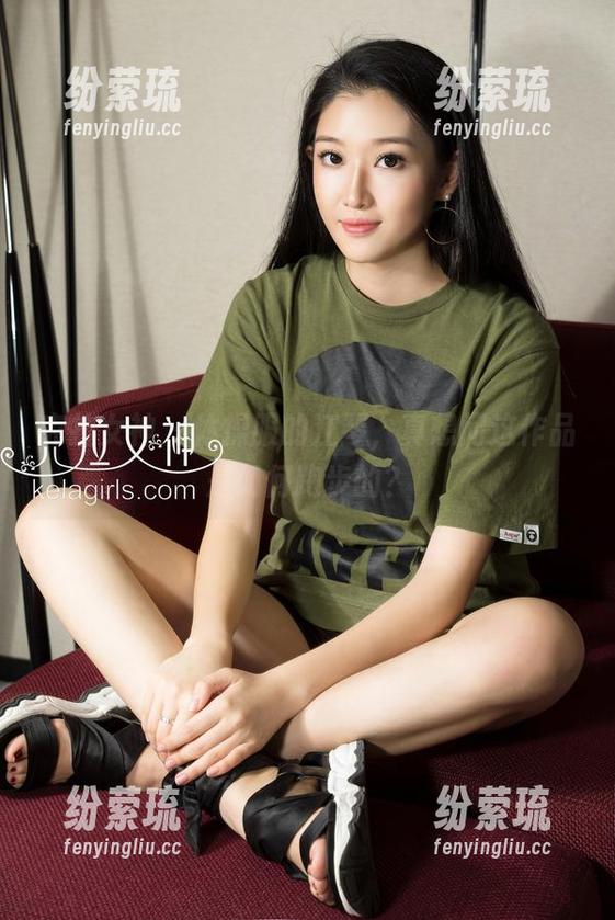 克拉女神-江琴 克拉女神 - 体操服的江琴,真想问这作品是如何跑步的?