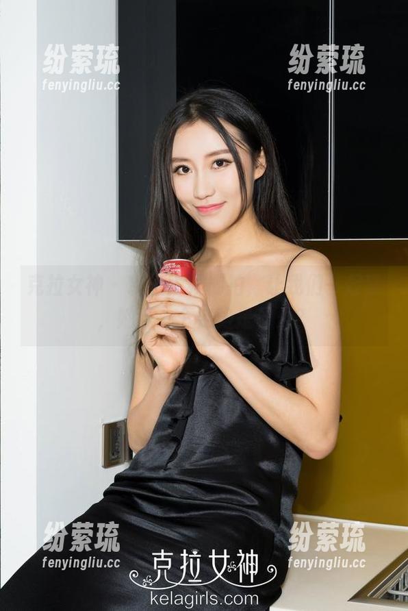 克拉女神-璇子 克拉女神 - 璇子大模棚拍,让我们一起猜,她下一个姿势是什么?