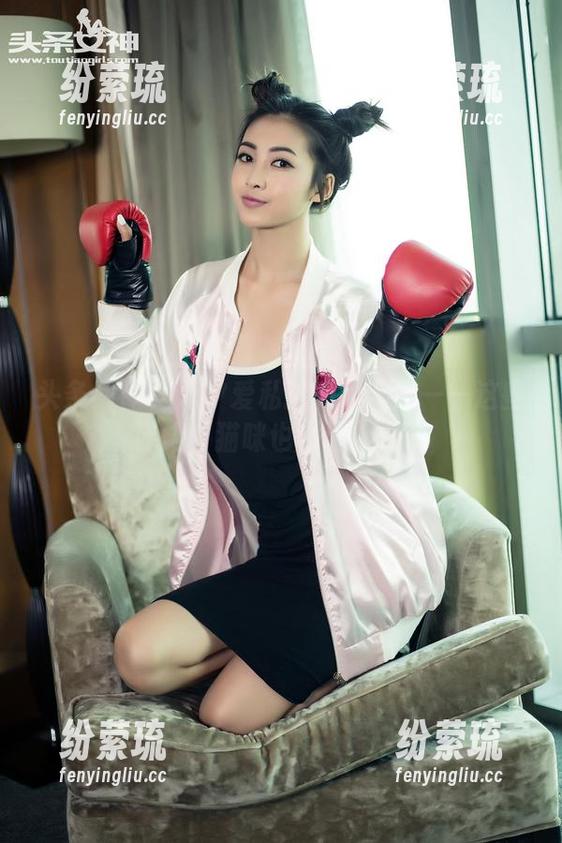 头条女神 - 周夕爱私拍和服合集——这些姿势，猫咪也会想模仿。