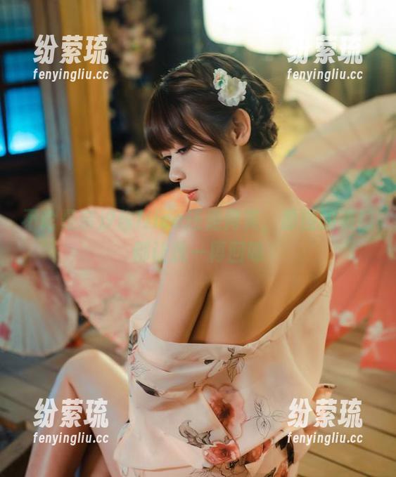 不论是奈汐酱Nice还是何芙，原图的美感都让我一再回味