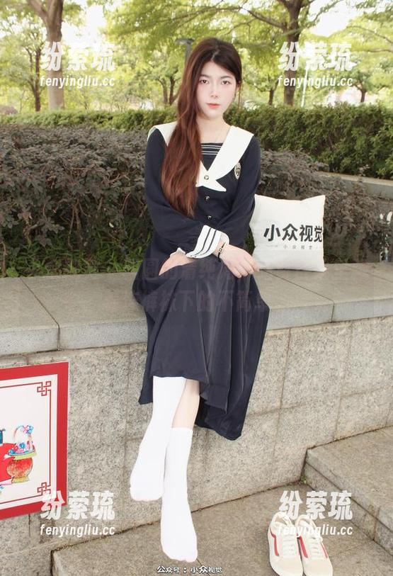 小众视觉-圆圆 小众视觉 - 圆圆的清纯局,免费合集里藏着连裤袜下的不简单。