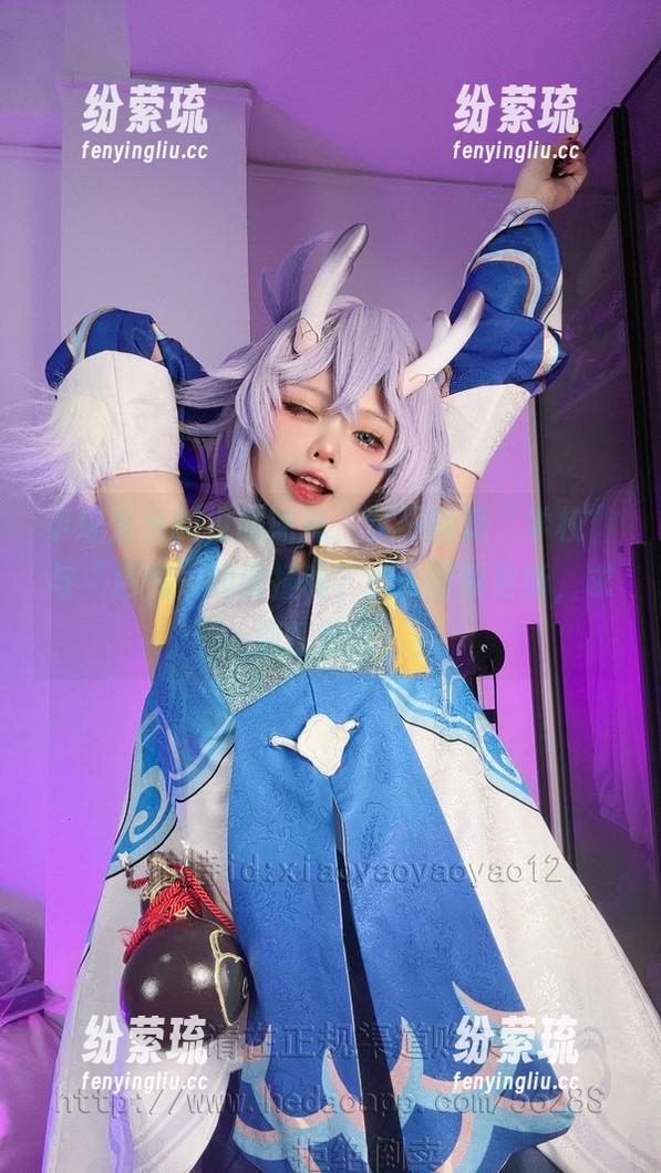 小瑶幺幺 小瑶幺幺的校服妹妹,这不就是“学校”与“色气”的碰撞吗?cos图册更新,求别打我哦。