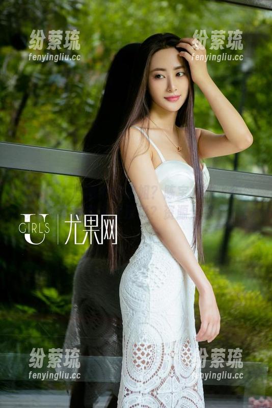 尤果网-陈宝拉 尤果网 - 原图中的空姐?陈宝拉的飞行梦游!是不是在追逐云彩?资源分享一下。
