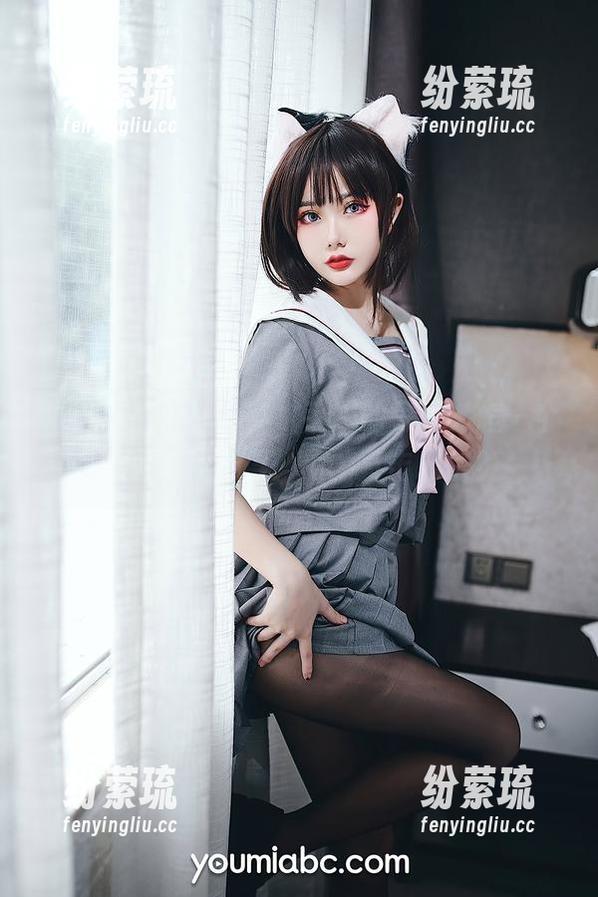 尤蜜荟-温心怡 尤蜜荟 - 温心怡穿水手服的写真,怎一个“甜”字了得,原图直击心房?