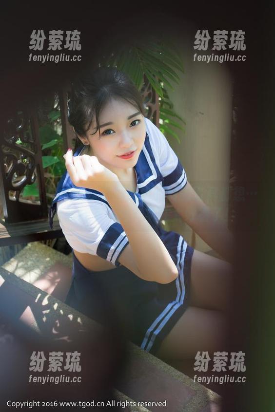 推女神-顾欣怡 推女神 - 每次看顾欣怡的制服写真都想……这张能下载吗?实在太好看了!
