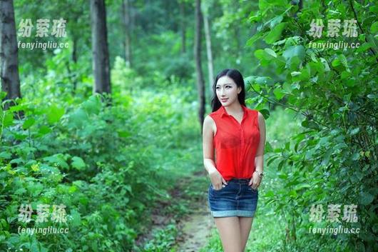 推女郎 - 王馨瑶全套女仆图片，让你惊诧于她的‘活力’！
