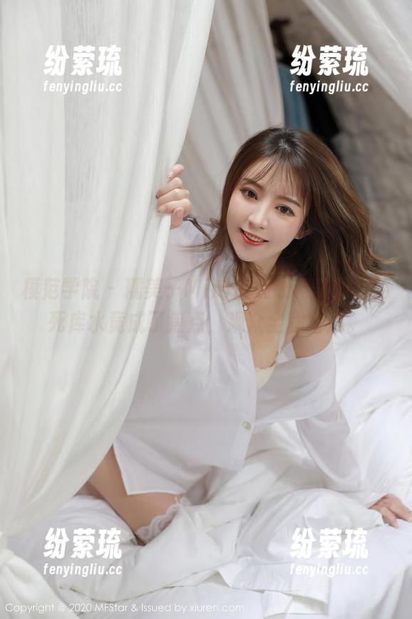 模范学院 - 糯美子Mini出在线，美图里的死库水竟成了焦点，观众全程懵逼。
