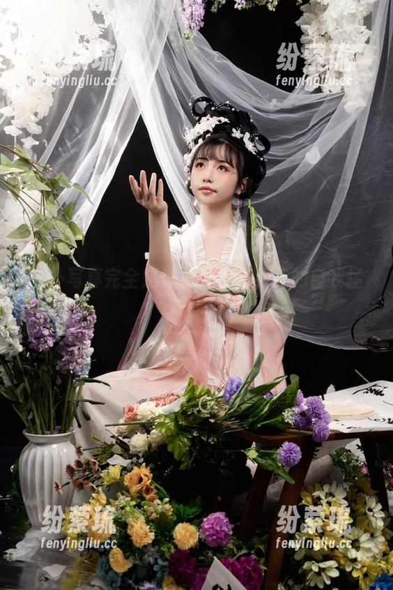 女仆写真完全是爆机少女喵小吉的自我拯救计划
