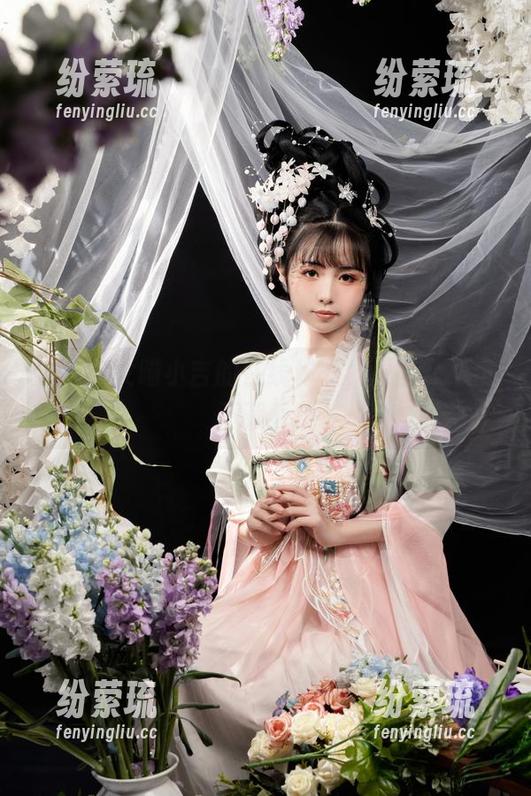 爆机少女喵小吉 爆机少女喵小吉的在线秘书,原图一点也不藏羞哦