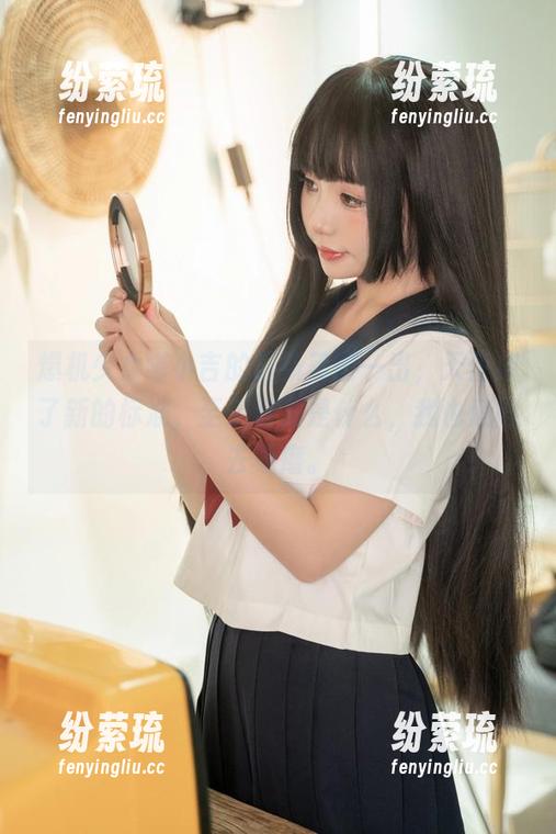 爆机少女喵小吉的最新美图一出，天使成了新的标准，至于标准是什么，我也懒得去琢磨。