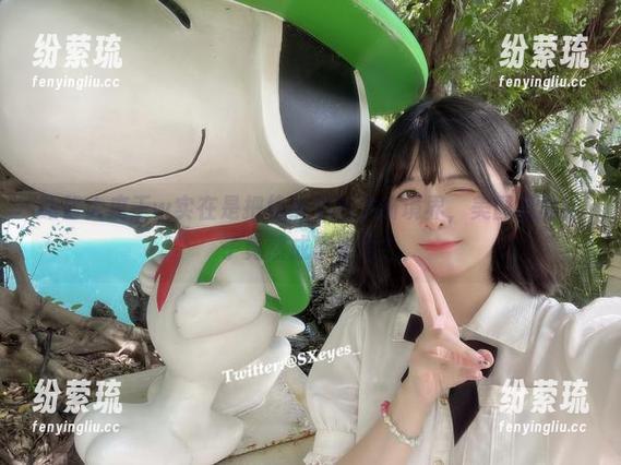 眼酱大魔王w实在是把棉袜穿出了新境界，美图里的袜子竟然成了主角？
