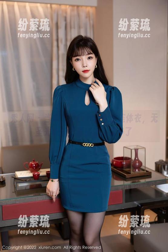 秀人网 - 当卓芷伊EricA穿上连体衣，无圣光的美图居然让人想多了