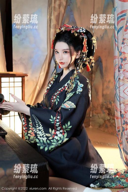 秀人网 - 司妃SL的JK：无圣光，其实就是个小迷人的图集