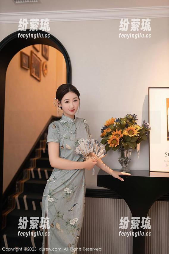 秀人网 - 林文文、红裙和原图的正确打开方式，别问我为什么，全套就是全套。