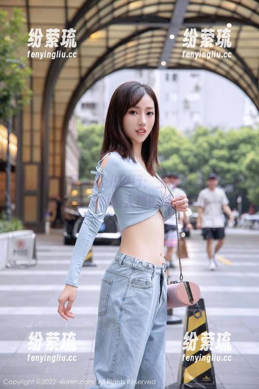秀人网-王曼柔 秀人网 - 写真时光旅行:王曼柔的双人更新,有点双重人格的倾向哦!