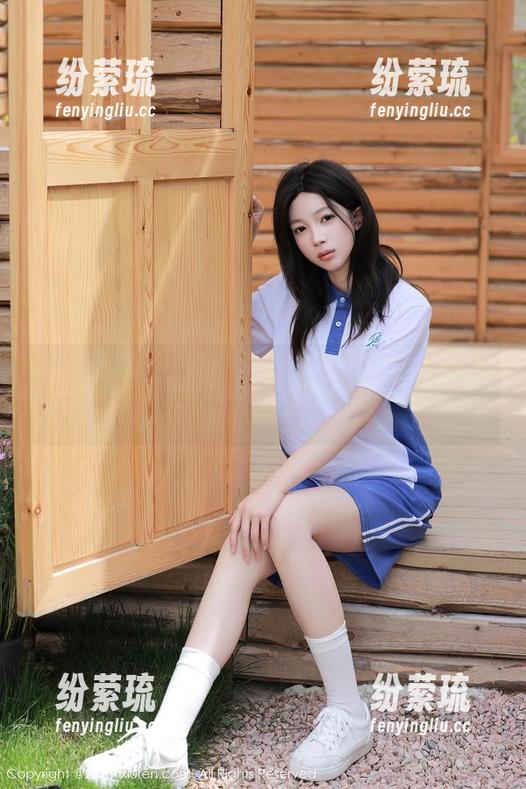 秀人网 - 王馨瑶Yanni比基尼在线，原图里的细节我得慢慢品。