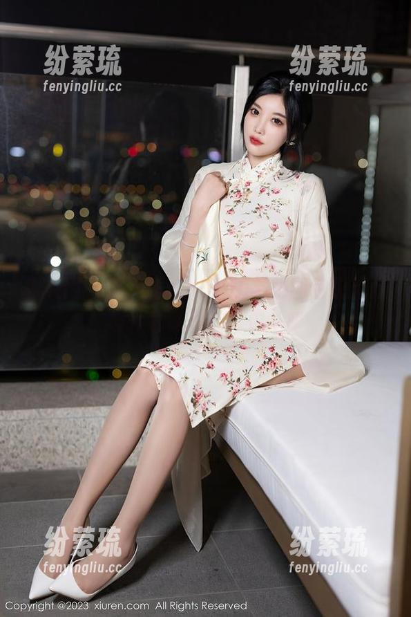 秀人网 - 啊，阿乖Kiddo礼服图包最新款！每件都像是在向你眨眼。
