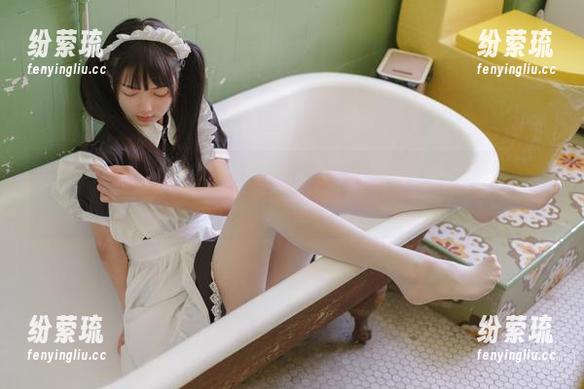 稚乖画册 - 每一次看夜夜的晴空-0480D白丝JK，我都在想，这件作品到底在说些什么呢？