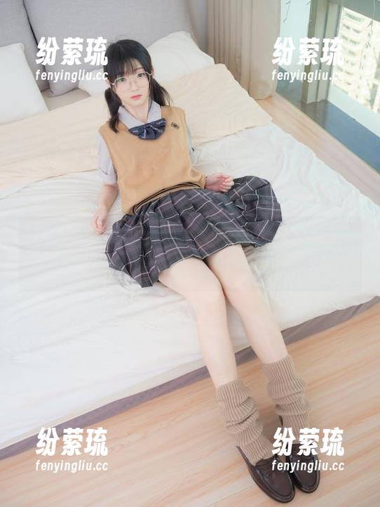 紧急企划-小奶糕Milky 紧急企划 - 小奶糕Milky的学姐美图精选,不小心就被俘获了什么的呢?