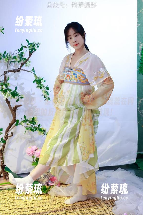 绮梦摄影 - 谁说厨娘只能做饭？蕊蕊在网盘里的反转作品等你来发现！