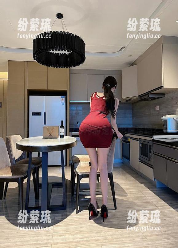 脸红Dearie 微密圈 - 别人家的全套我看得见,“脸红Dearie”的图包用的是隐形魔法吗?