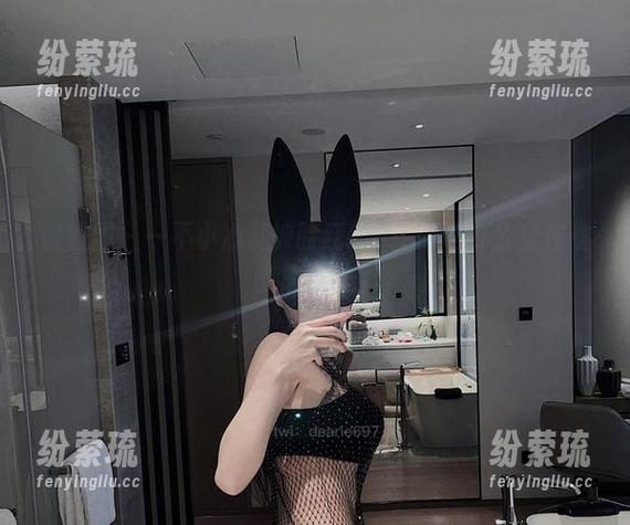 脸红Dearie 微密圈 - 一不小心就被脸红Dearie的办公室在线图集吸引了