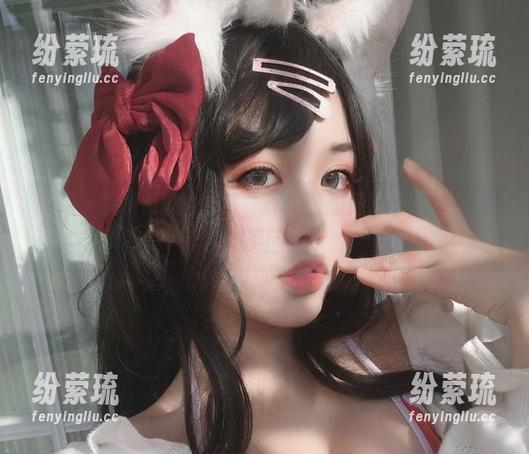 芊川一笑MNK 芊川一笑MNK的图包,真的是想把所有颜色的毛衣都买回家。