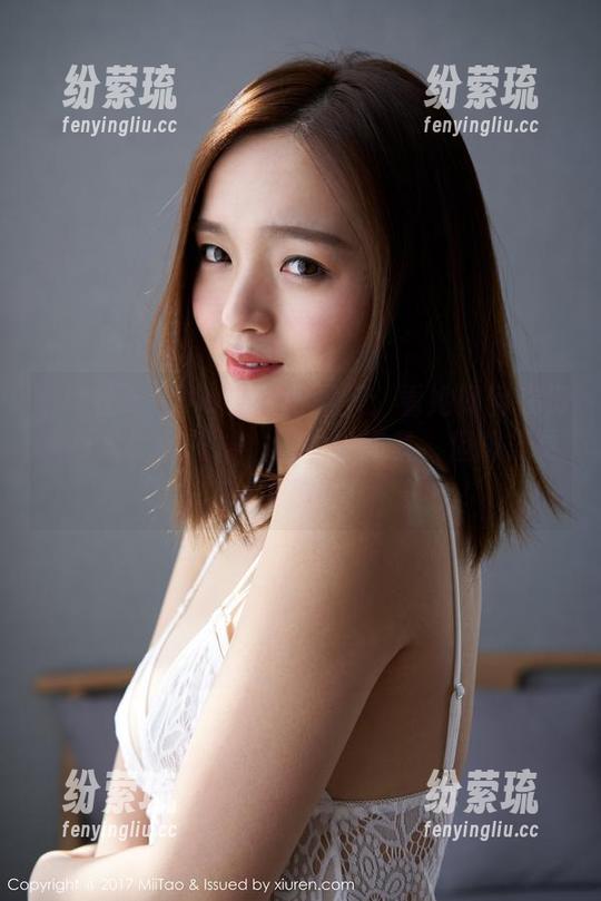 蜜桃社 - Gina的夏日图集：看她如何在炎炎夏日肆意摇摆，资源也许多，但阳光更可贵！
