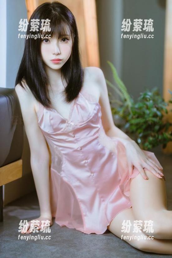 许岚LAN 在许岚LAN的双人图包里,原来无圣光也能这么有温度,有点意外。