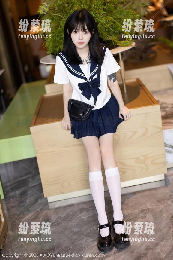 语画界-王馨瑶yanni 语画界 - 王馨瑶yanni在贵州的自由洒脱,全套写真给你小心思。