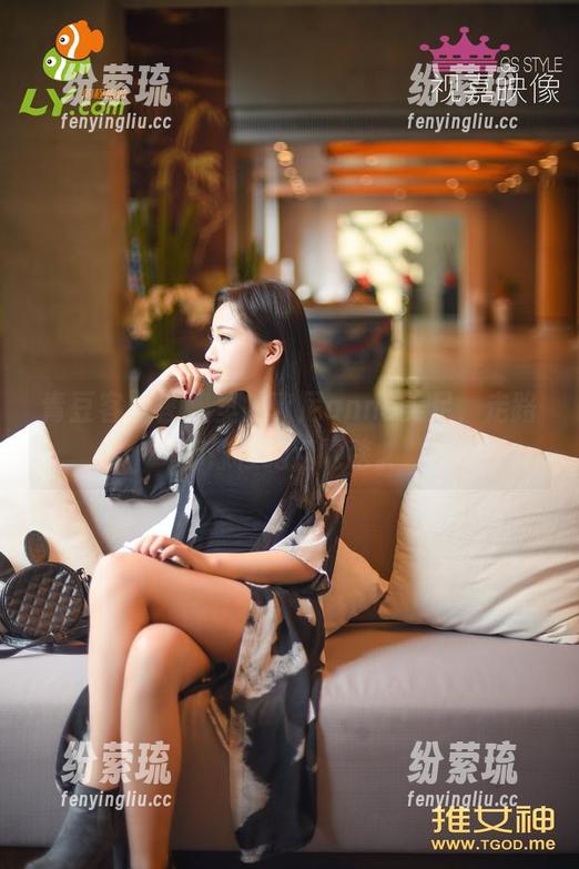 青豆客-欧尼anne 青豆客 - 图集里的欧尼anne美足,走路都像在跑红地毯。